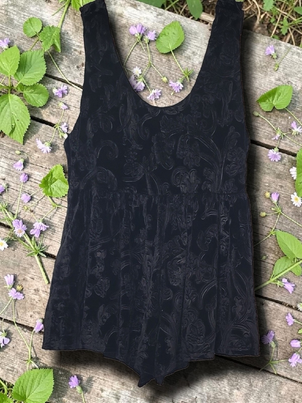 PAPER HEART - Size 8 Black Floral-Textured Sleeveless Women's Jumper